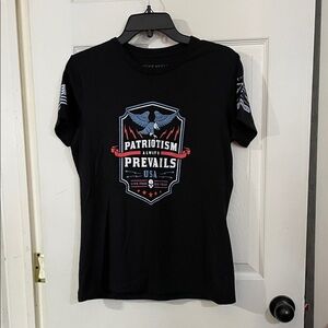 Women's Grunt Style Black Patriotic Tee. Size XL